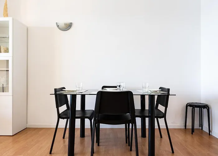 شقة 2 Bed 1 Bath Very Bright فوينخيرولا