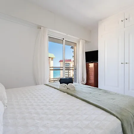 2 Bed 1 Bath Very Bright * Fuengirola