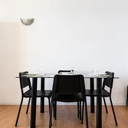 Apartment 2 Bed 1 Bath Very Bright Fuengirola