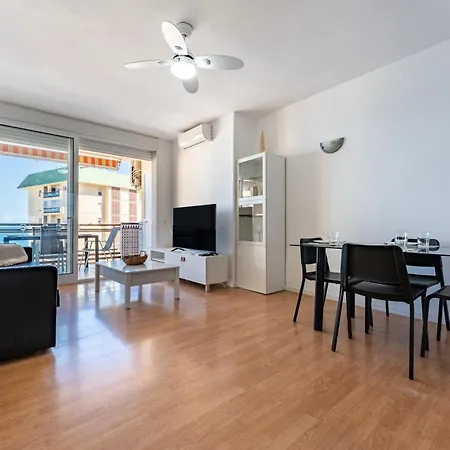Apartment 2 Bed 1 Bath Very Bright Fuengirola