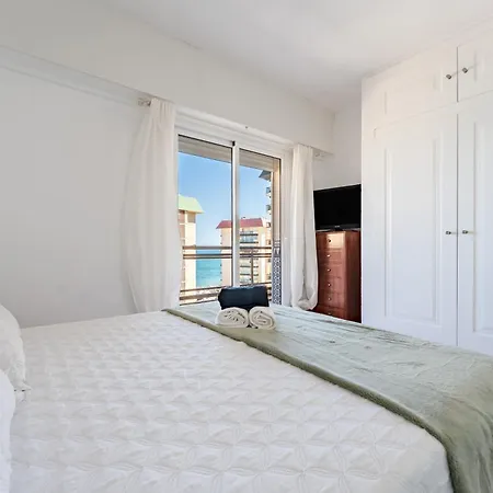 Apartment 2 Bed 1 Bath Very Bright Fuengirola